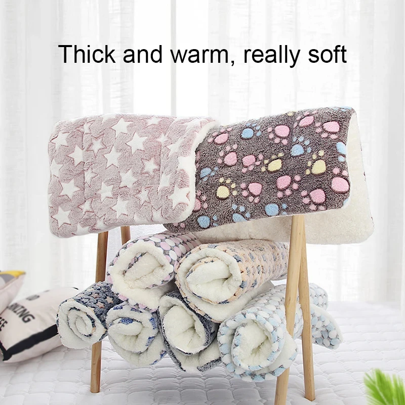 Flannel Pet Sleeping Mat Dog Bed Cat Litter Puppy Bed Dog Sofa Lovely Mattress Cushion for Small and Large Dog Blanket
