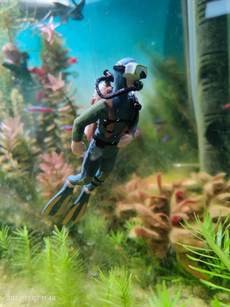 Floating Aquarium Diver Ornament