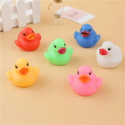 Floating Duck Light Up Bath Toys (6pcs) Floating Duck Light Up Bath Toys (6pcs)