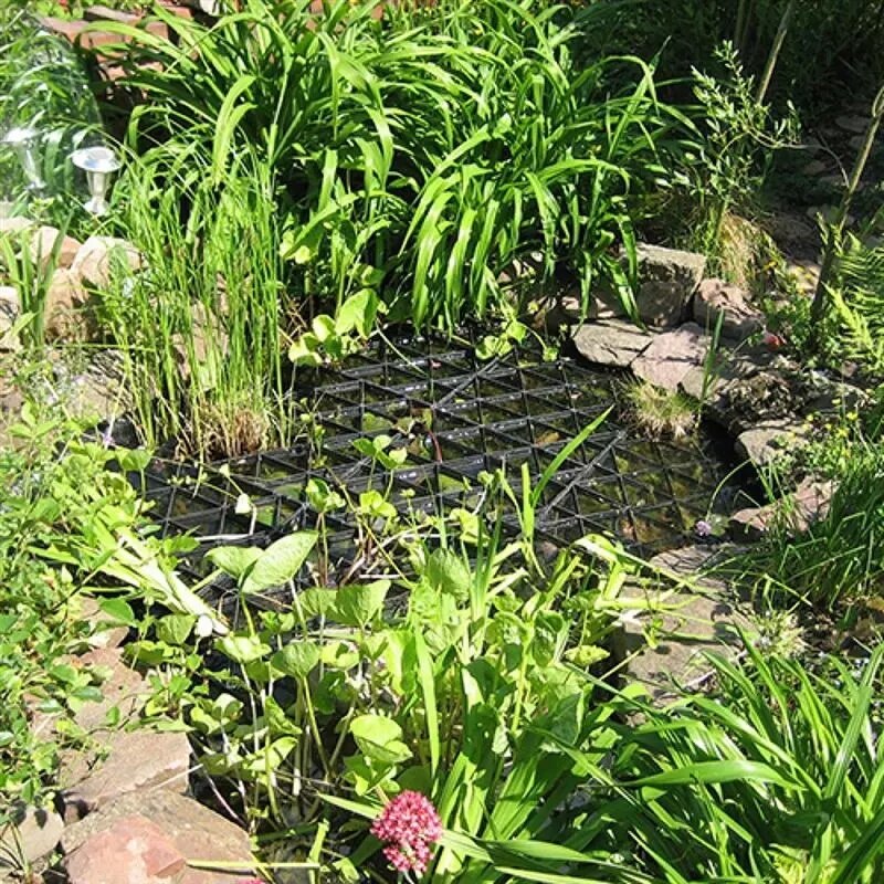 Floating Net Plastic Pond Guards (20 pcs) Floating Net Plastic Pond Guards (20 pcs)