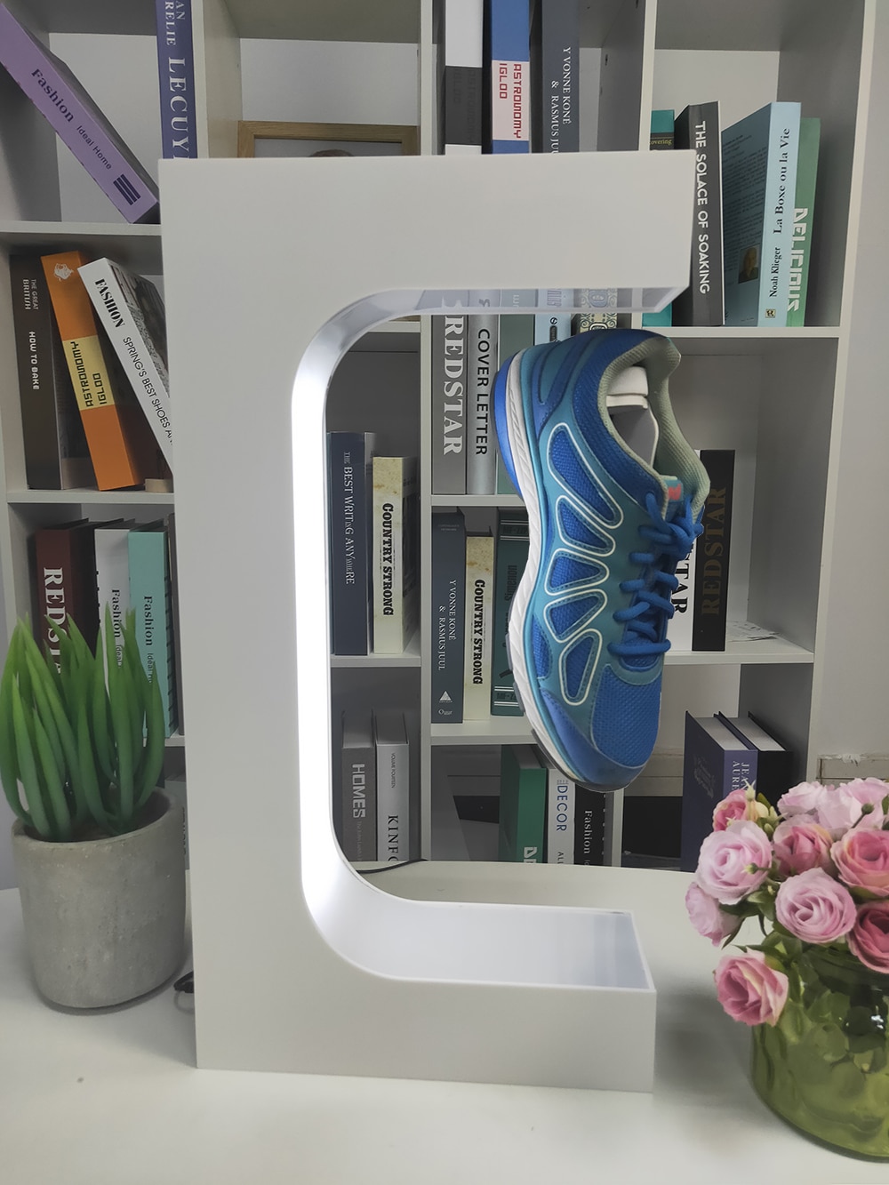 Floating Shoe Display Magnetic Levitation Floating Shoe Display Magnetic Levitation