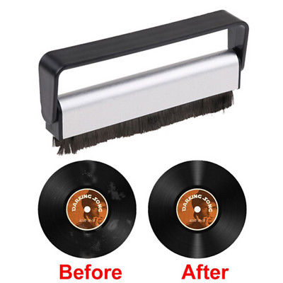 Foldable Carbon Fiber Vinyl Record Brush Foldable Carbon Fiber Vinyl Record Brush