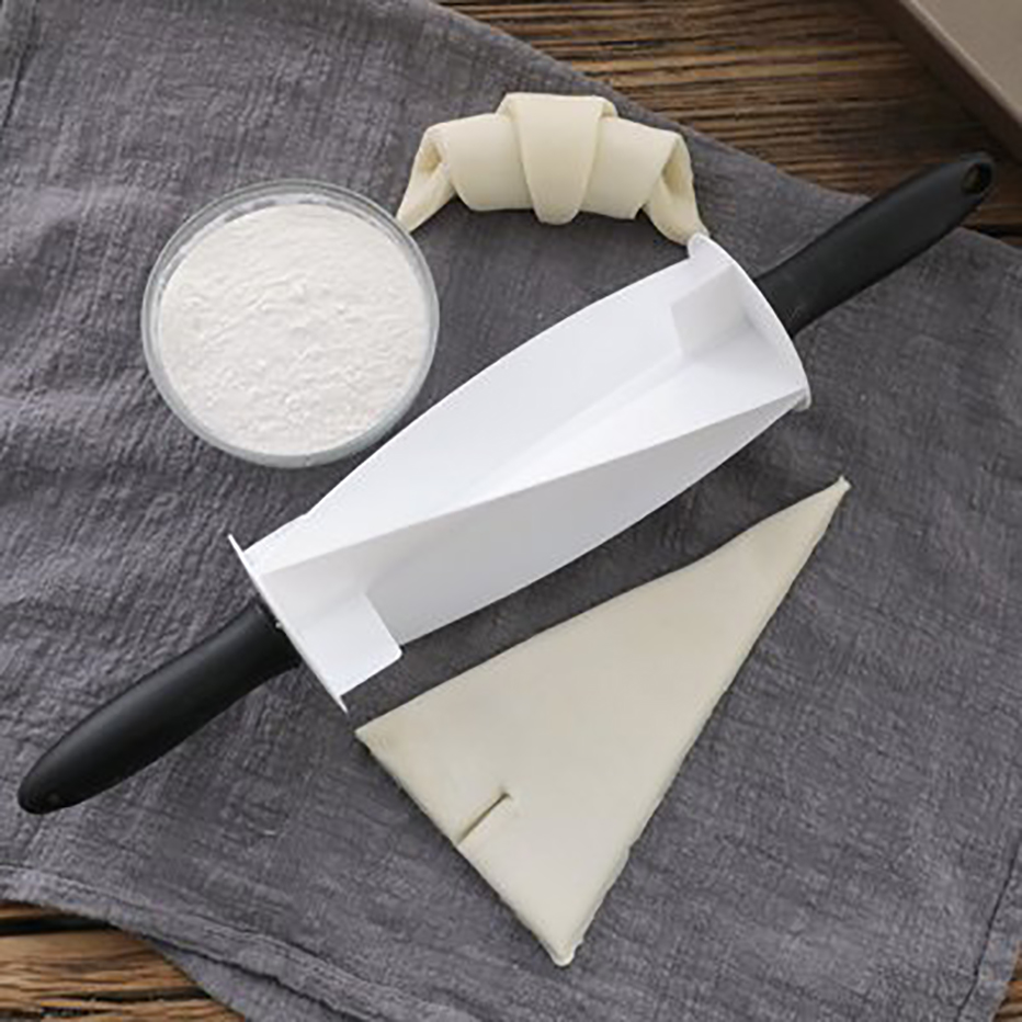 Food Grade Plastic Croissant Cutter Roller Food Grade Plastic Croissant Cutter Roller