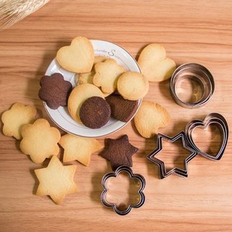 Food Shape Cutters Set (12 Pcs) Food Shape Cutters Set (12 Pcs)