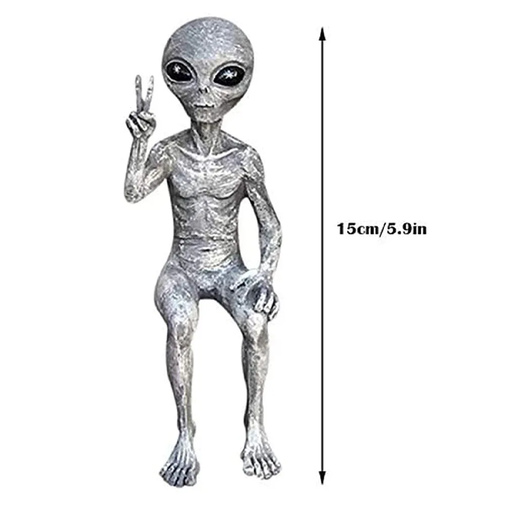 Funny Resin Alien Statue Outdoor Garden Decoration UFO Dwarf Sculpture Desktop Home Decor for Halloween Christmas