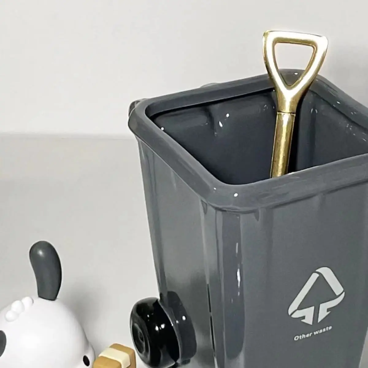 Funny Trash Can Ceramic Mug, Trendy Green Office Coffee Mugs, Breakfast Milk Oat Cups, Couple Water Cup,Birthday Gift