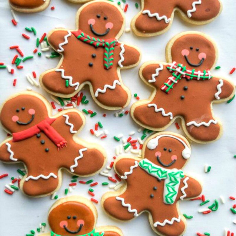 Gingerbread Cutter 2-Piece Set Gingerbread Cutter 2-Piece Set
