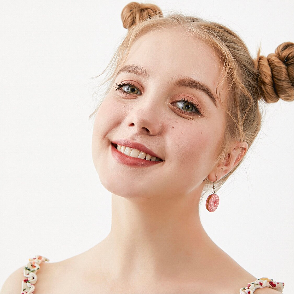 Girls Fashionable Dangle Donut Earrings Girls Fashionable Dangle Donut Earrings