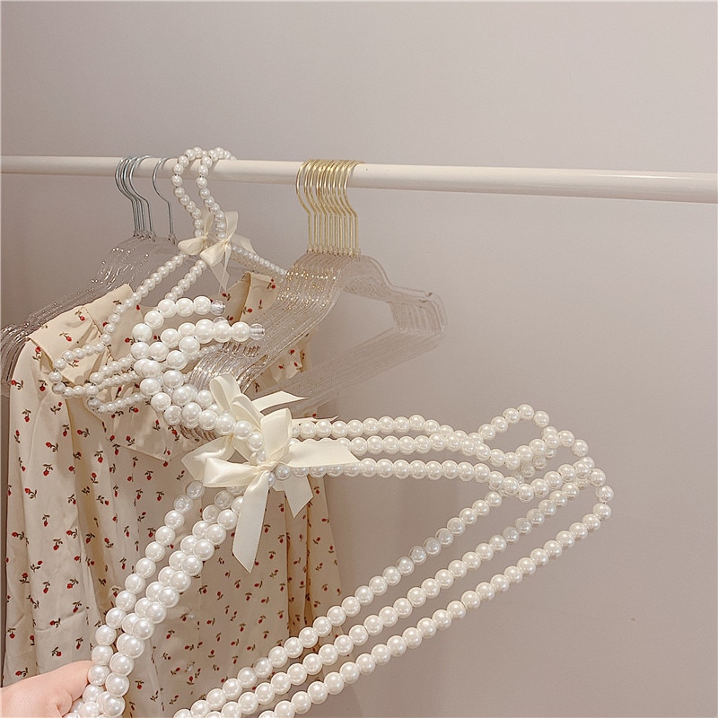 Girly and Dainty Pearl Hanger