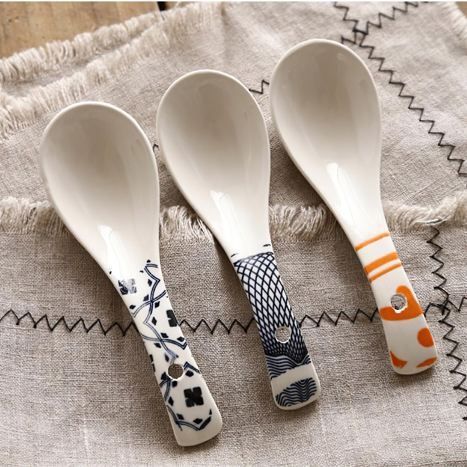 Glazed Ceramic Soup Spoon Glazed Ceramic Soup Spoon