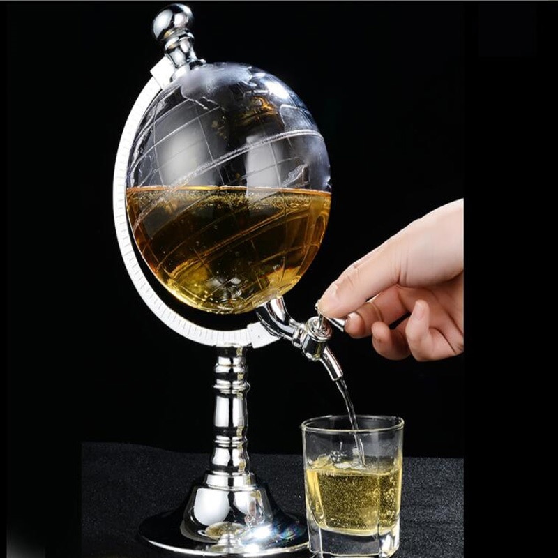 Globe Decanter for Alcoholic Drinks Globe Decanter for Alcoholic Drinks