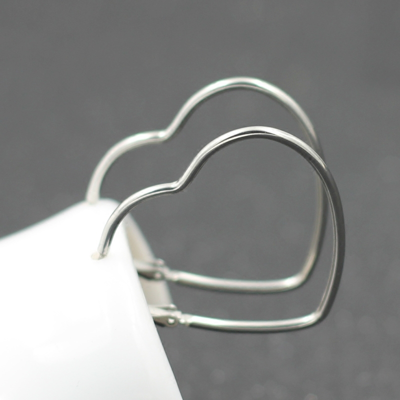 Gold Heart Hoop Earrings (2 pcs)
