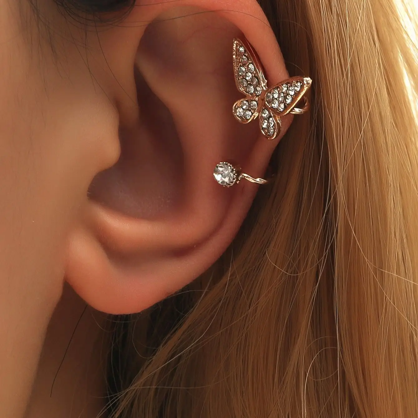 Golden Butterfly Rhinestone Ear Clip Earrings Women Girl Personality Fashion Classic Romantic Ear Jewelry