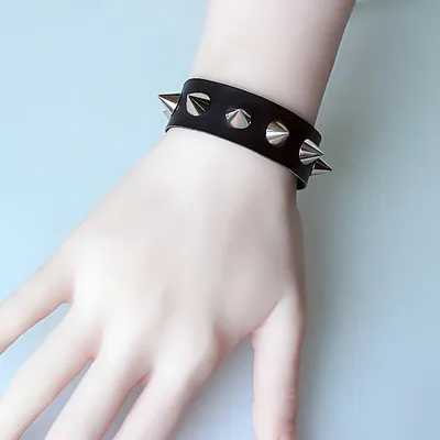 Gothic One Row Spike Bracelet