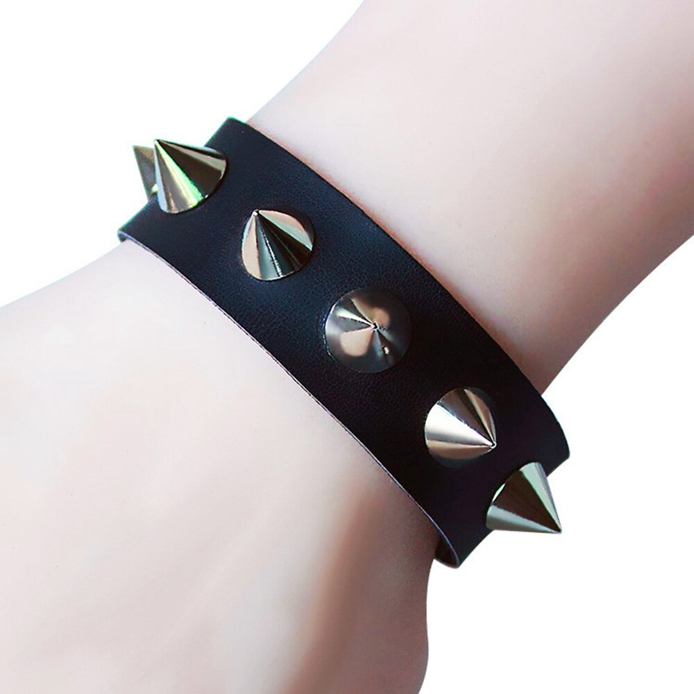 Gothic One Row Spike Bracelet
