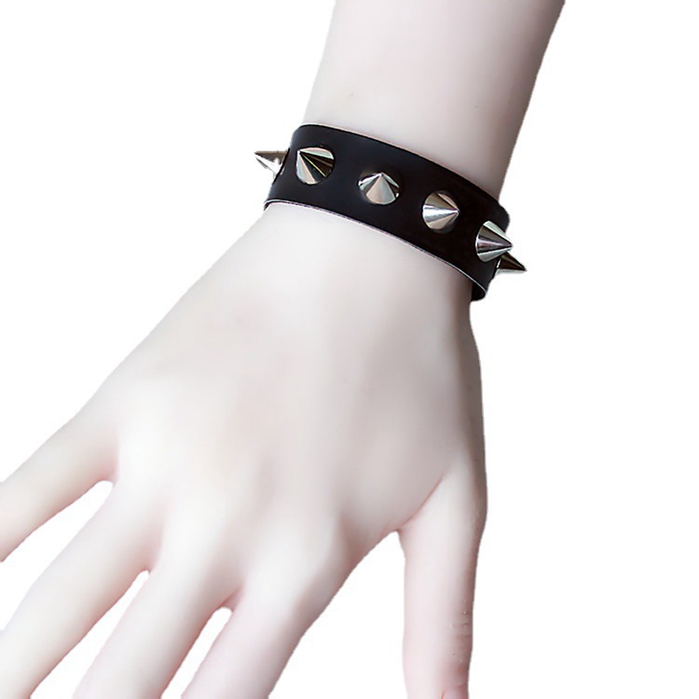 Gothic One Row Spike Bracelet