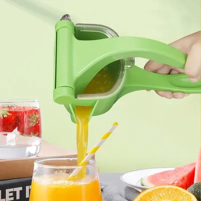 Green Multifunctional Juicer Handheld Non-electric Lemon Squeezer Fruit Vegetable Small Juicer Manual Juicer Green Multifunctional Juicer Handheld Non-electric Lemon Squeezer Fruit Vegetable Small Juicer Manual Juicer