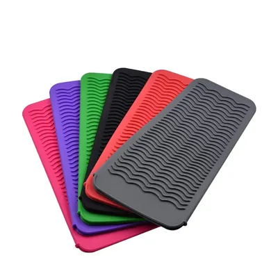 Hair Straightener Heat Mat and Pouch Hair Straightener Heat Mat and Pouch