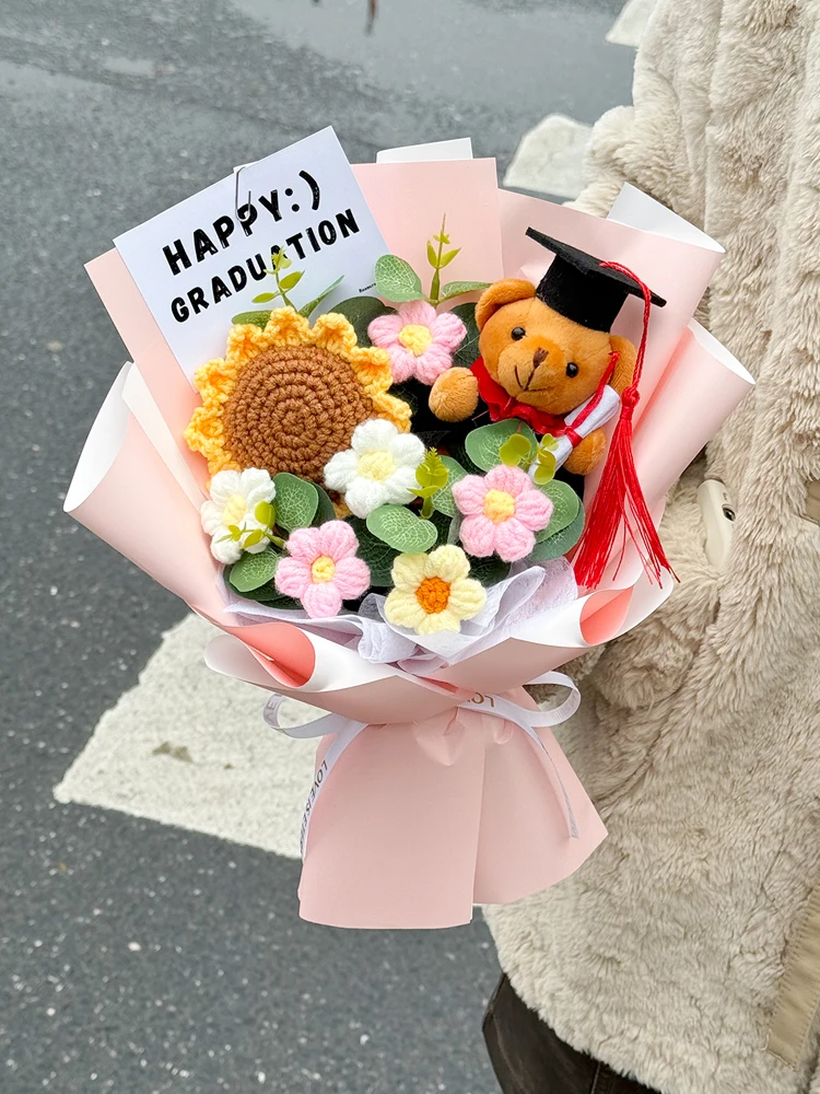 Hand Knitted Suower Fake Flowers aduation Bear Doll Creative Bouquet Children 8 Years Old Adult Gifts Surprise