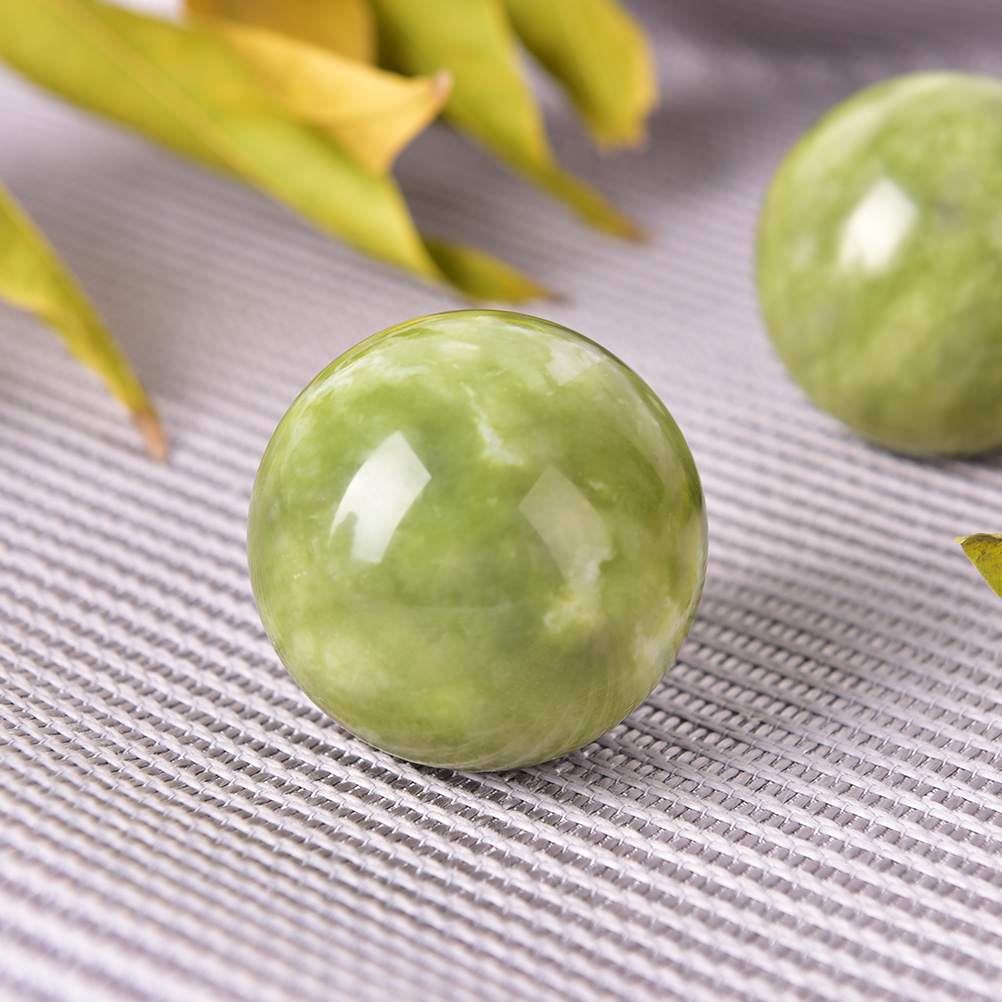 Hand Massage Natural Jade Balls (2pcs)
