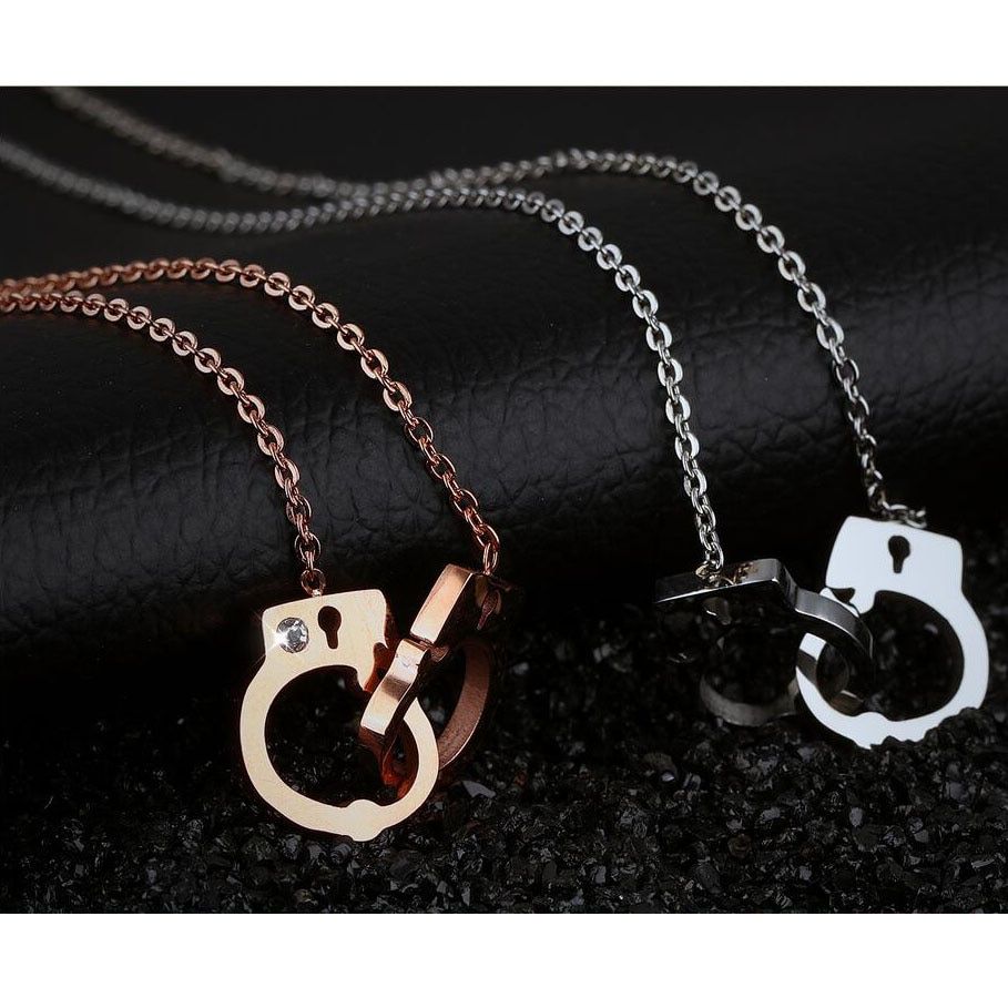 Handcuff Necklace Ladies Fashionable Jewelry