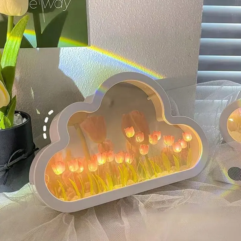 Handmade DIY Creative Gift Tulip Flower Sea Night Light, Atmosphere Lamp, When The Light Is Turned Off, It Functions As