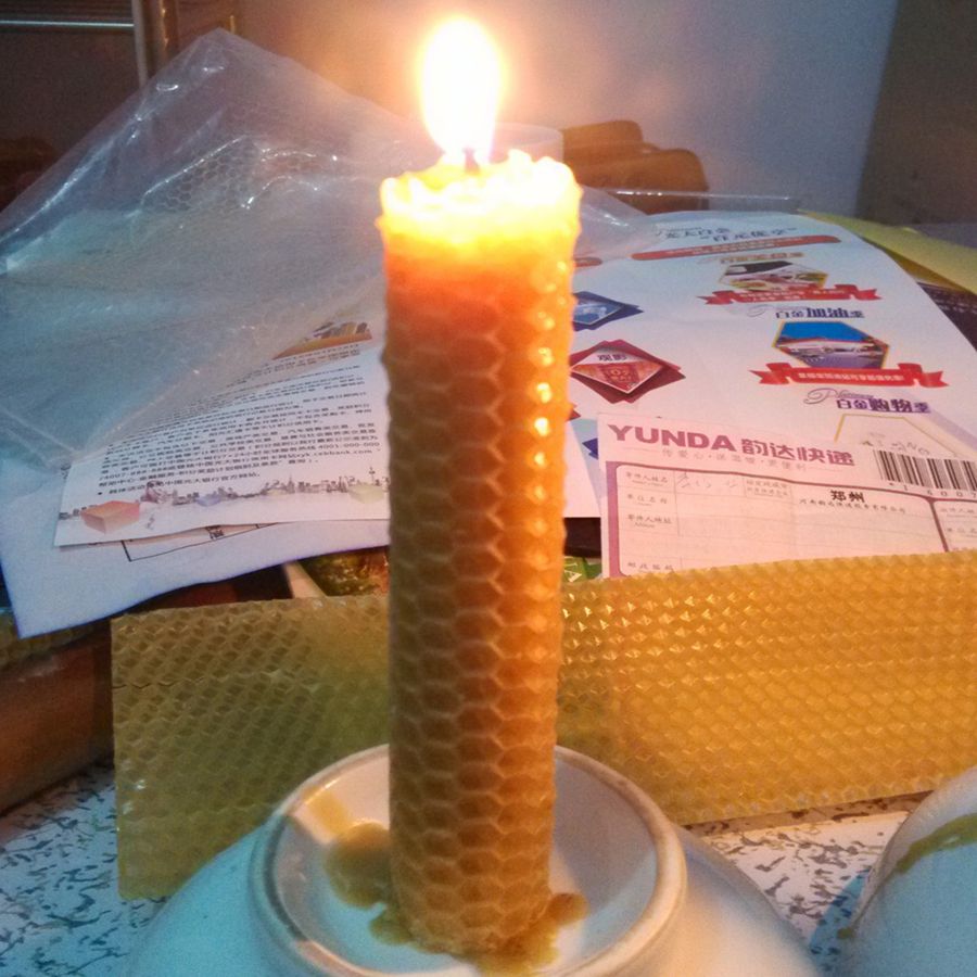 Handmade Natural Beeswax Candles (30 pcs) Handmade Natural Beeswax Candles (30 pcs)