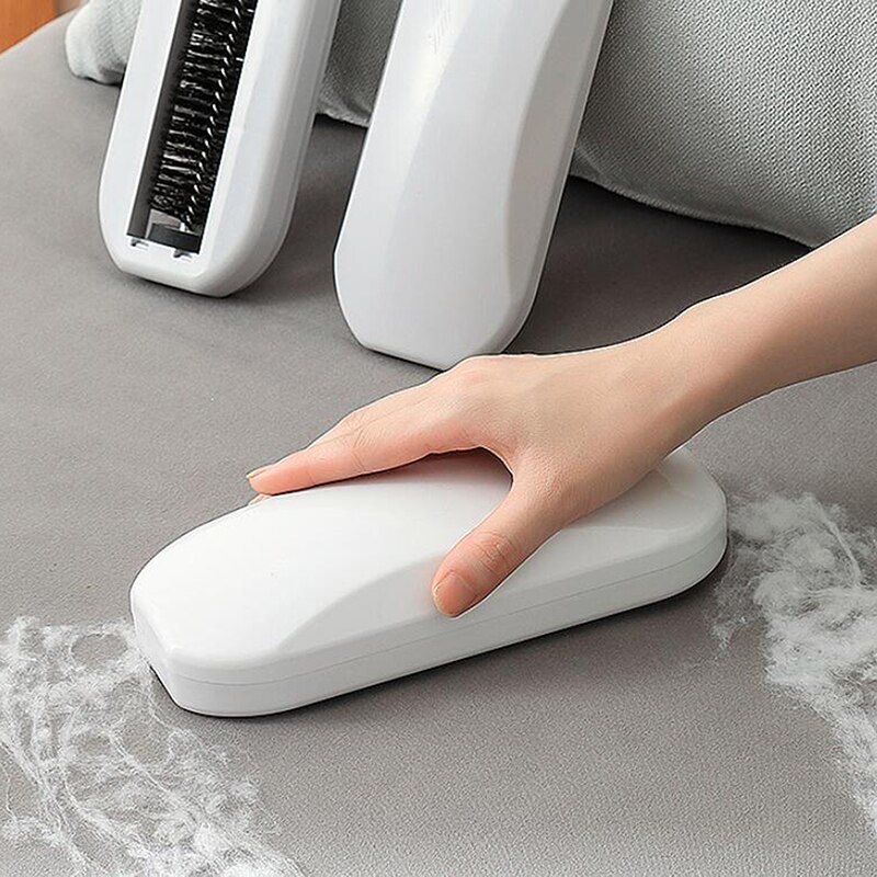Handy Plastic Crumb Brush Roller