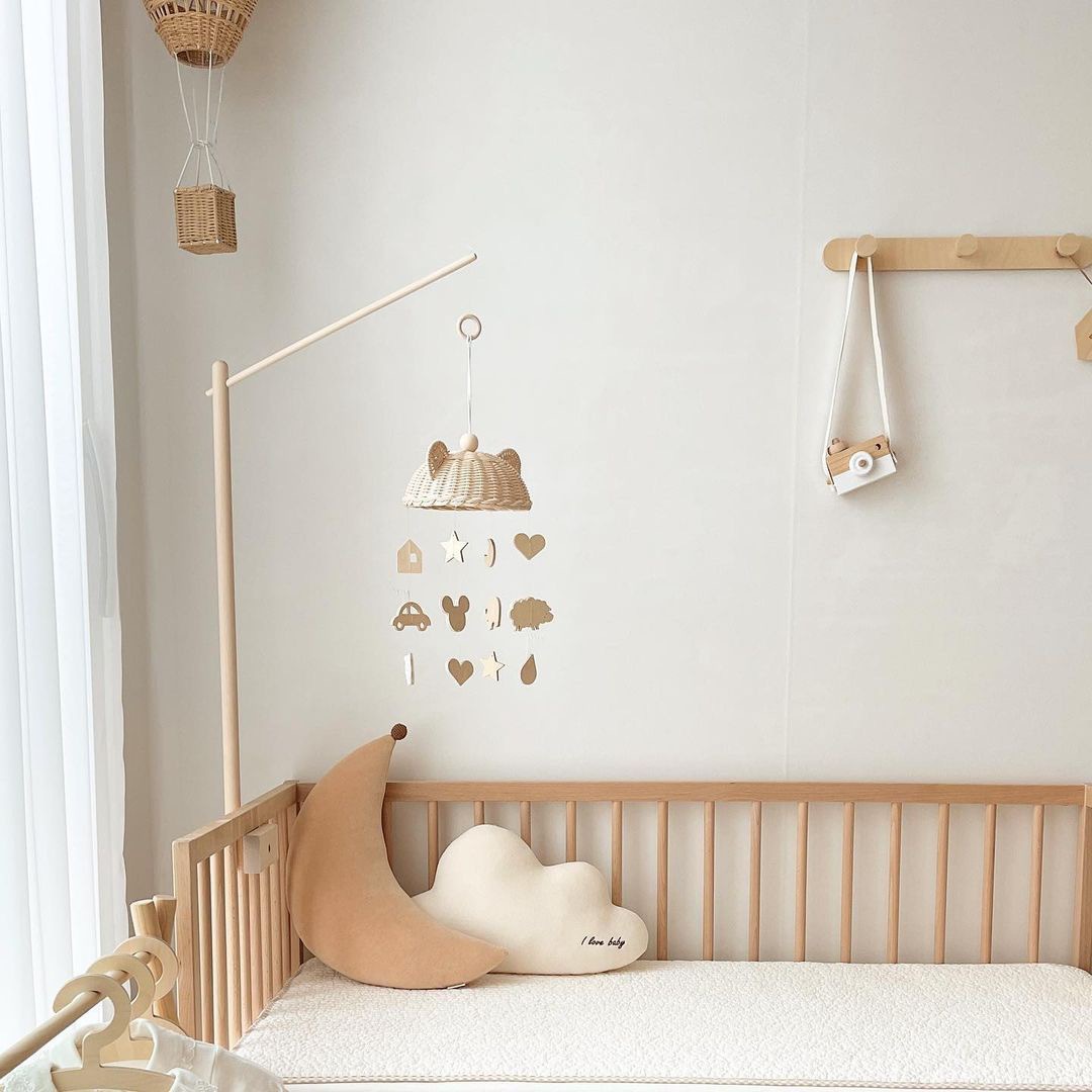 Hanging Rattan Wooden Crib Mobile Hanging Rattan Wooden Crib Mobile