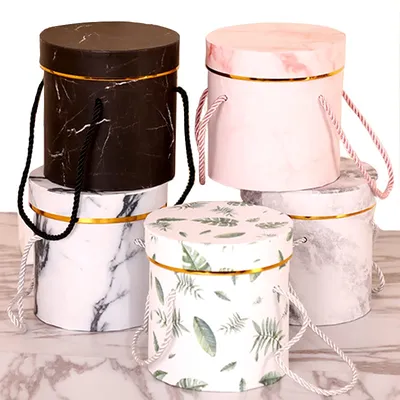 Hat Box for Flowers with Lid and Lanyard Hat Box for Flowers with Lid and Lanyard
