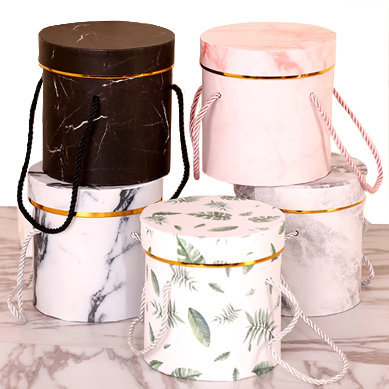Hat Box for Flowers with Lid and Lanyard Hat Box for Flowers with Lid and Lanyard