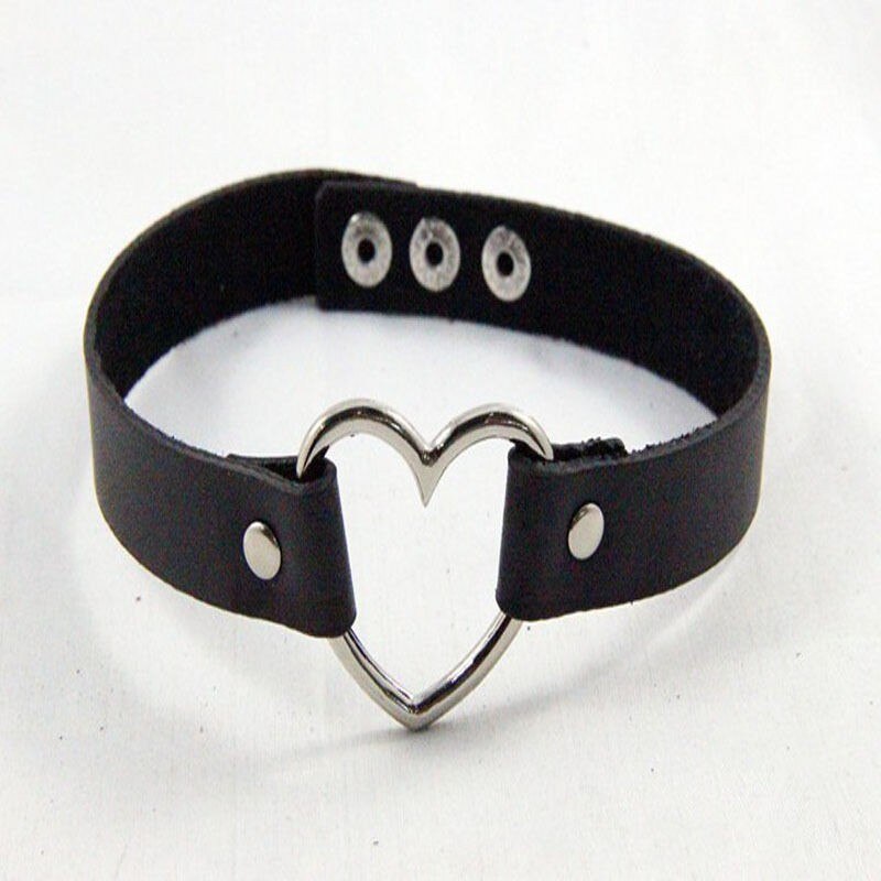Heart Choker Ladies Punk Necklace Heart Choker Ladies Punk Necklace