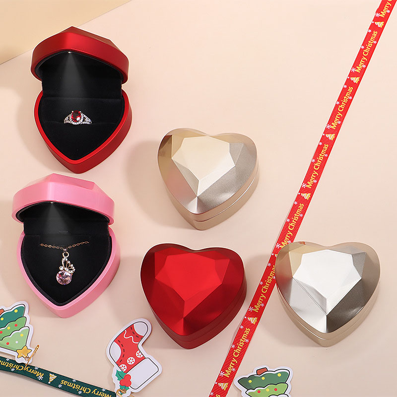 Heart Shaped Light Up Engagement Ring Box Heart Shaped Light Up Engagement Ring Box