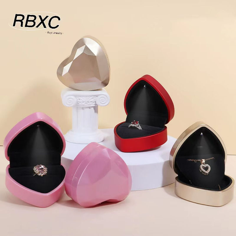 Heart Shaped Light Up Engagement Ring Box Heart Shaped Light Up Engagement Ring Box