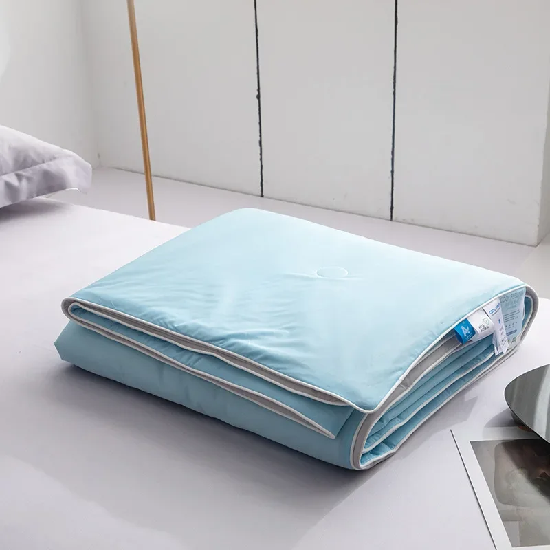 High Quality Cooling Blankets Smooth Air Condition Comforter Lightweight Summer Quilt with Double Side Cold Cooling