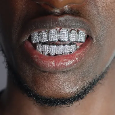 HipHop Bling Iced Out CZ Teeth Grillz Caps Set Top&Bottom Cubic Zircon Gold Silver Color Tooth Grills Caps