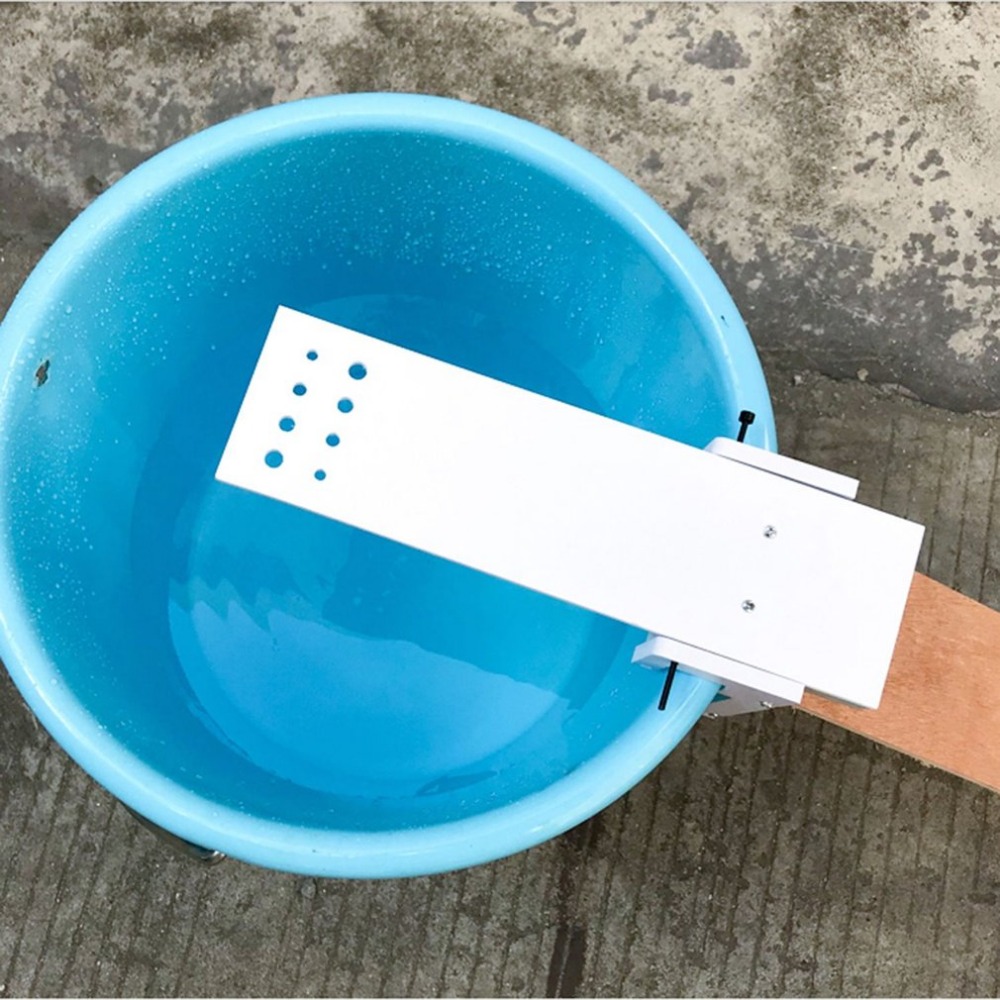 Humane Mouse Trap Wood Plank