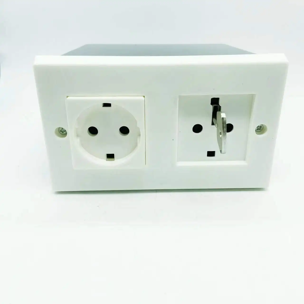 Imitation Double Plug European Standard Socket Wall Safe Security Secret Hidden Stash Box Imitation Double Plug European Standard Socket Wall Safe Security Secret Hidden Stash Box