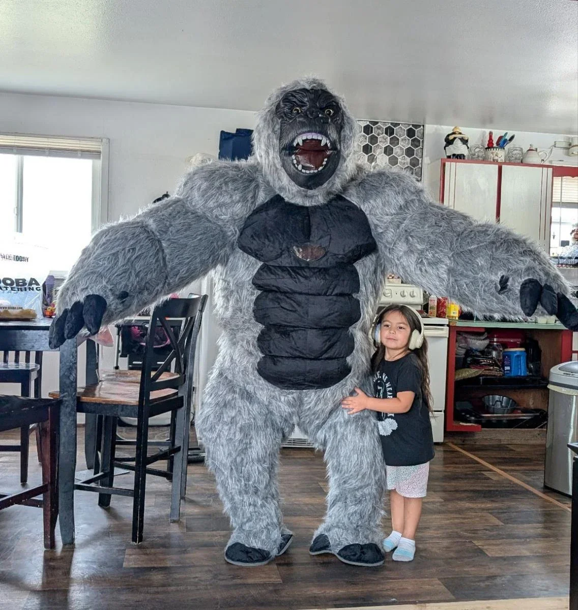 Inflatable 2M/2.6M/3M Big King Kong Gorilla Mascot Cosplay Costumes Party Advertising Plush Cartoon Doll Clothing Adult