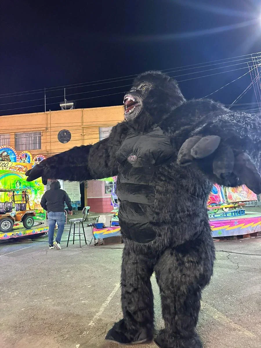 Inflatable 2M/2.6M/3M Big King Kong Gorilla Mascot Cosplay Costumes Party Advertising Plush Cartoon Doll Clothing Adult