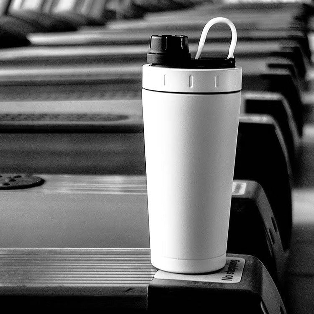Insulated Shaker Bottle 20oz Protein Shaker