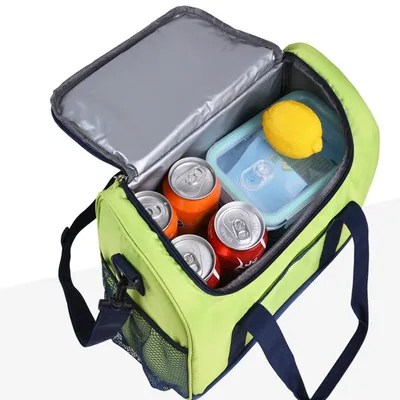 Insulated Thermal Bag with Shoulder Strap Insulated Thermal Bag with Shoulder Strap