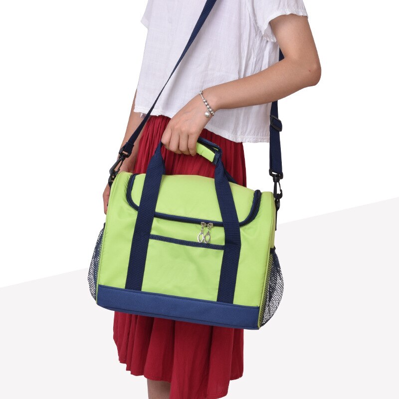 Insulated Thermal Bag with Shoulder Strap Insulated Thermal Bag with Shoulder Strap