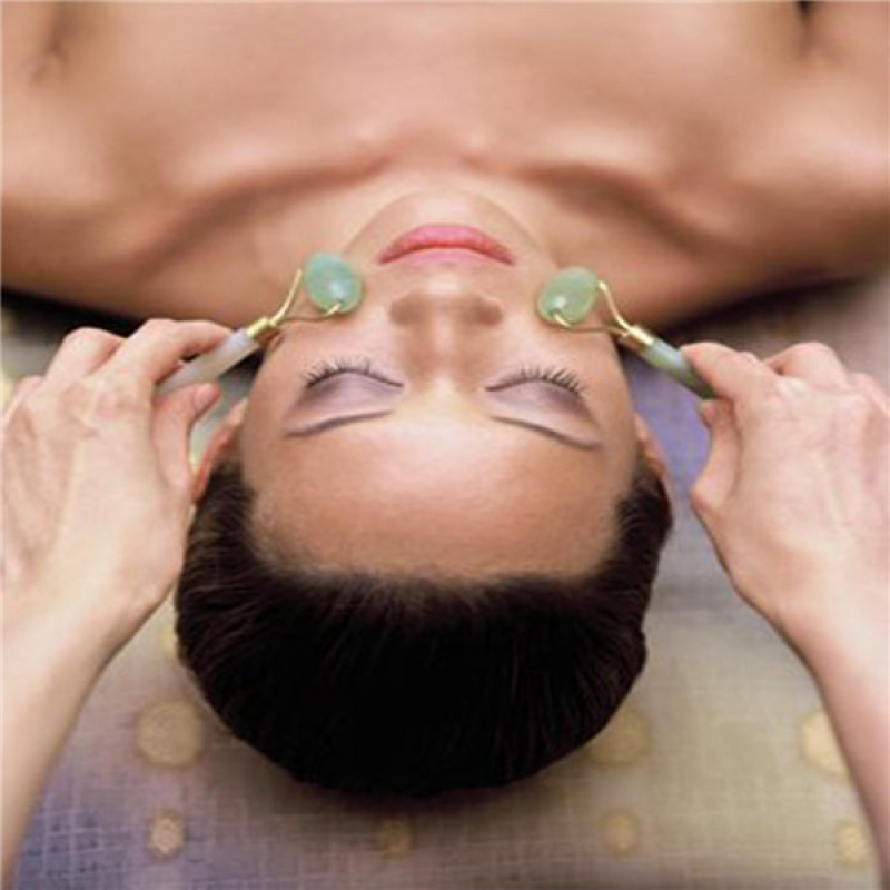 Jade Roller Face Massage Jade Roller Face Massage
