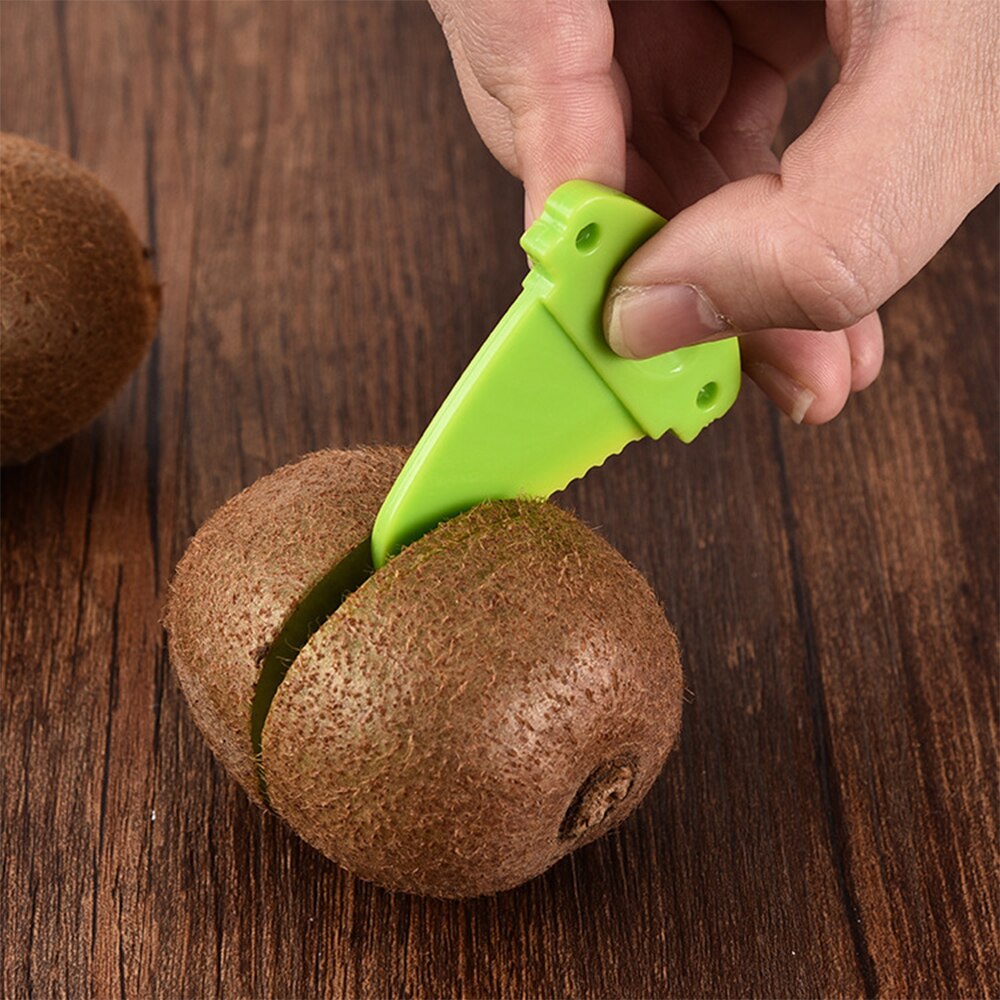 Kiwi Slicer Cutter and Peeler Kiwi Slicer Cutter and Peeler