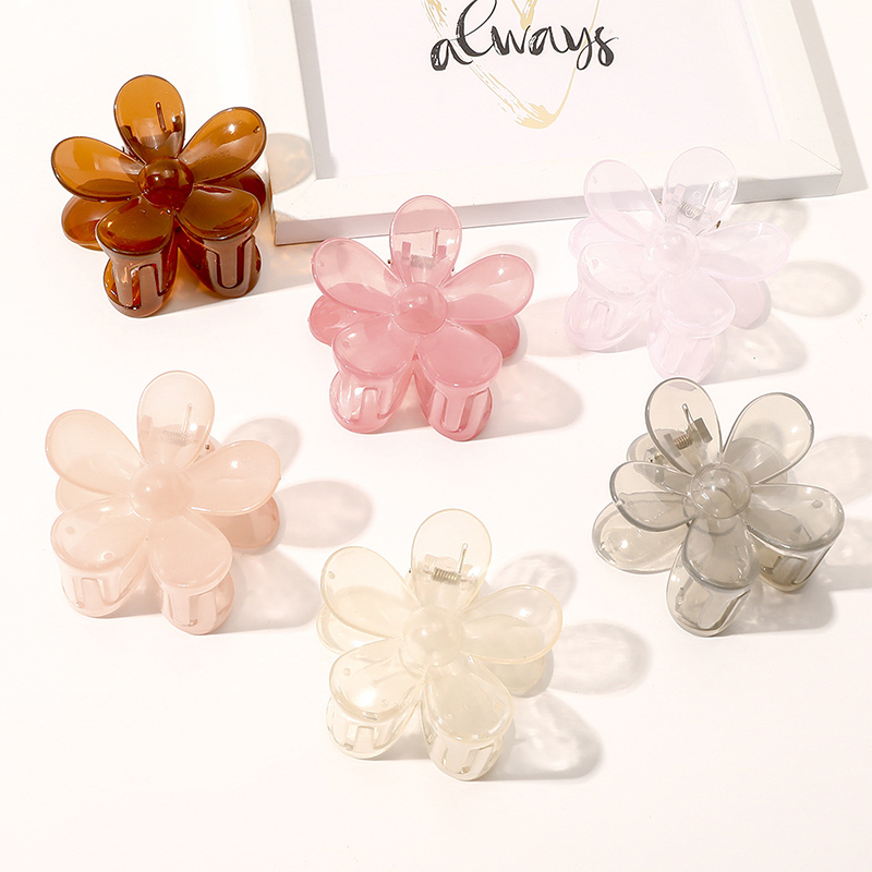 Ladies Cute Flower Claw Clip