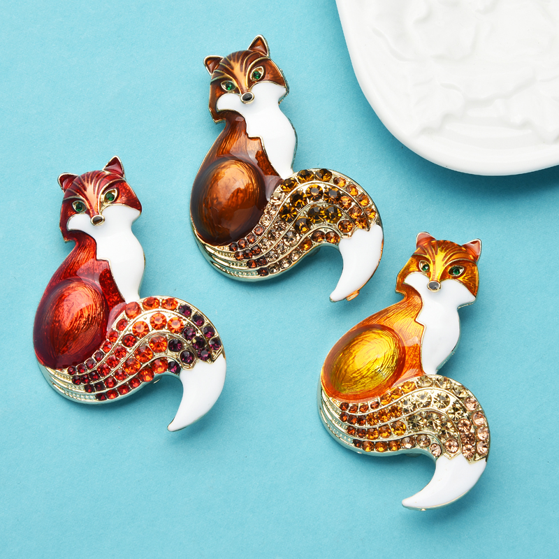 Ladies Elegant Animal Fox Brooch