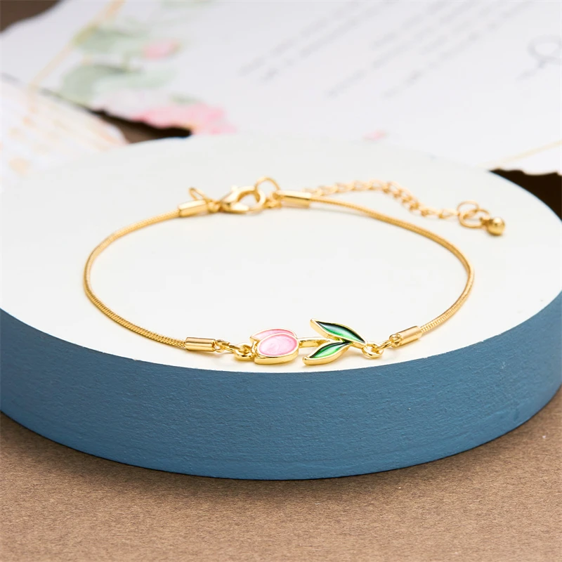 Ladies Elegant Tulip Bracelet