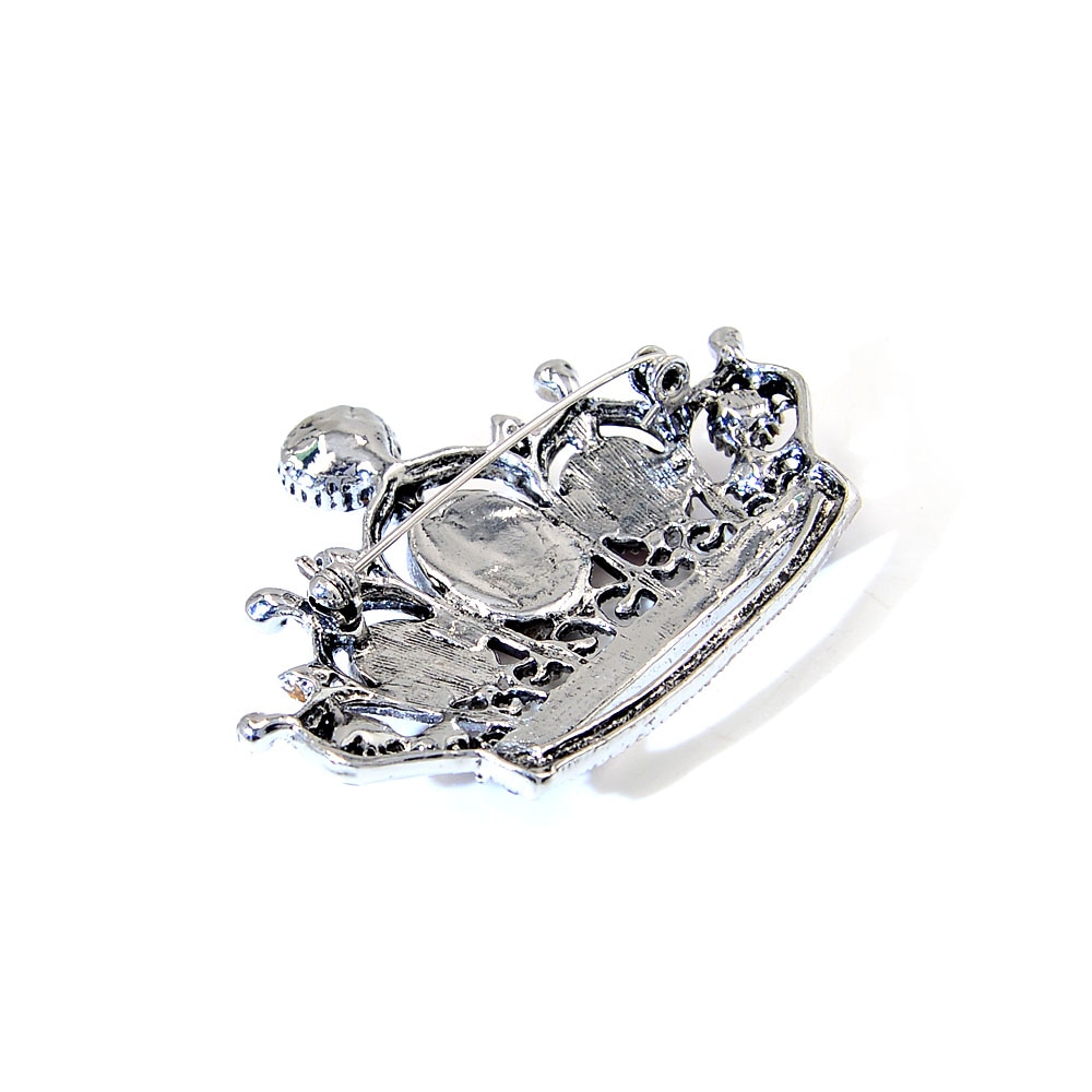 Ladies Fashionable Crown Brooch