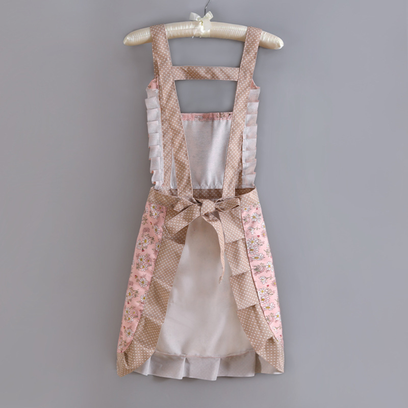 Ladies Fashionable Floral Apron Ladies Fashionable Floral Apron